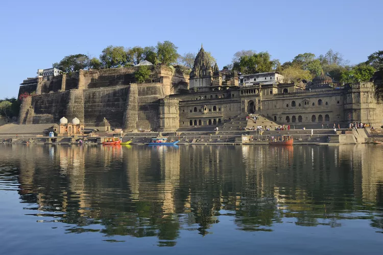 Maheshwar Fort - Historical Landmark near Indore